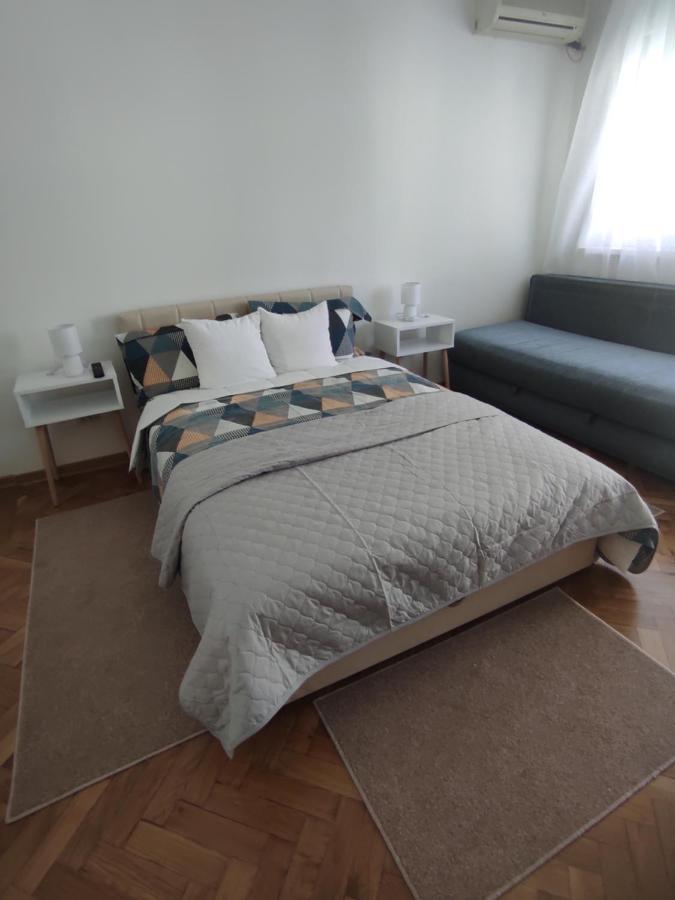 Apartman Nicolas بلغراد المظهر الخارجي الصورة